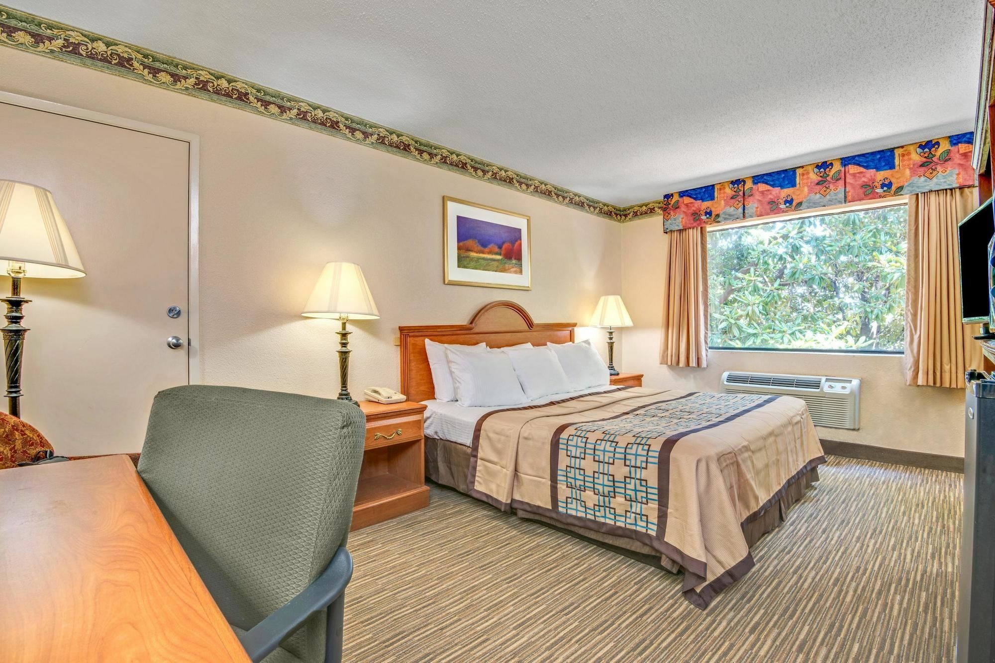The Longleaf Hotel Raleigh Buitenkant foto